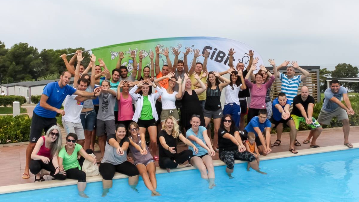 42619671_10160761770155702_9038168842278273024_o