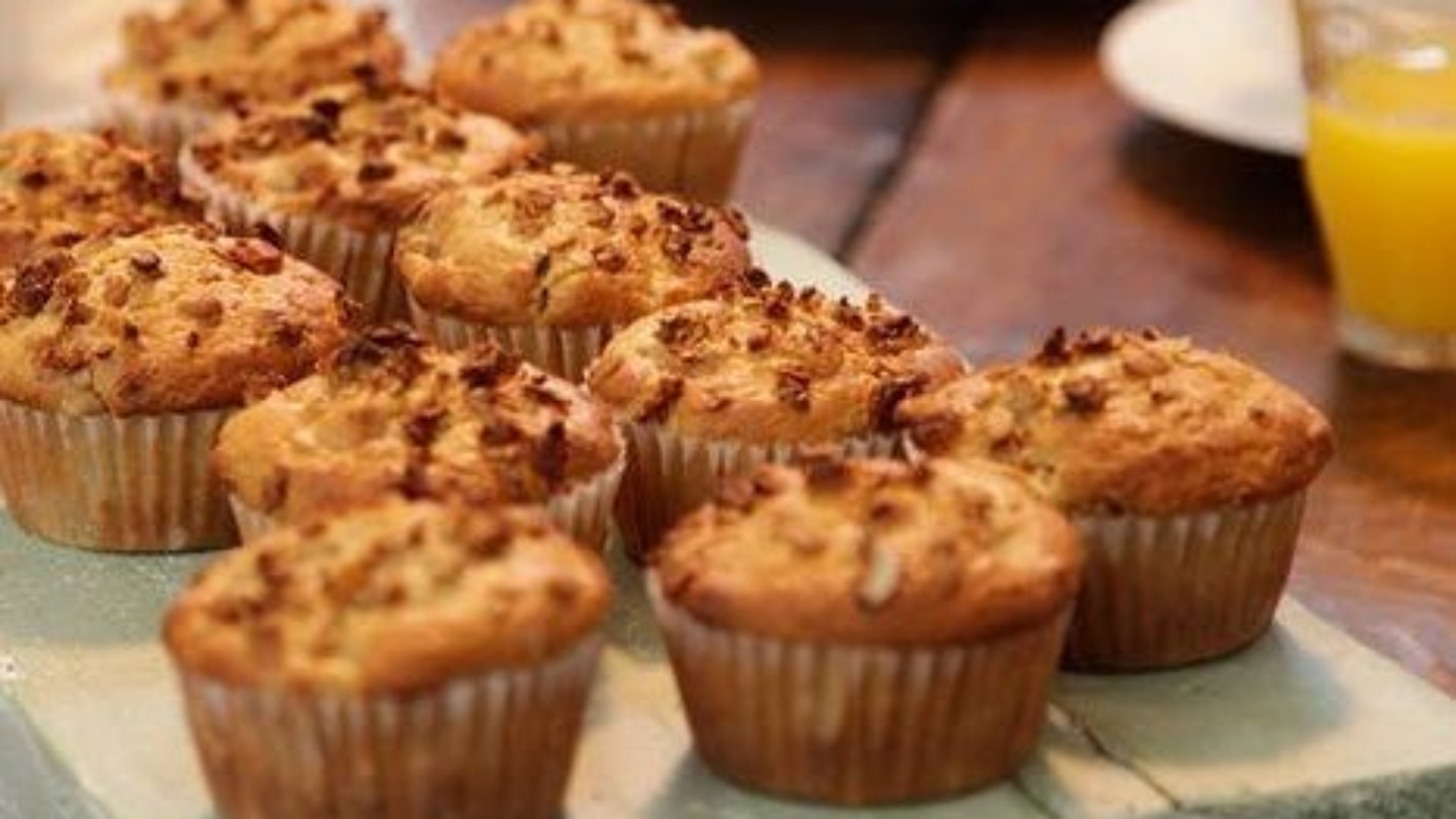 Mafini s hruško in granolo