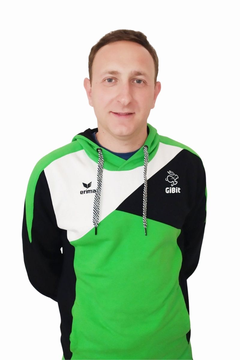 EMILIJAN ŠZH - ekipa